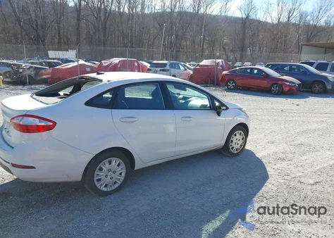 2016 Ford Fiesta S z USA, uszkodzony, nr VIN 3FADP4AJ0GM142597